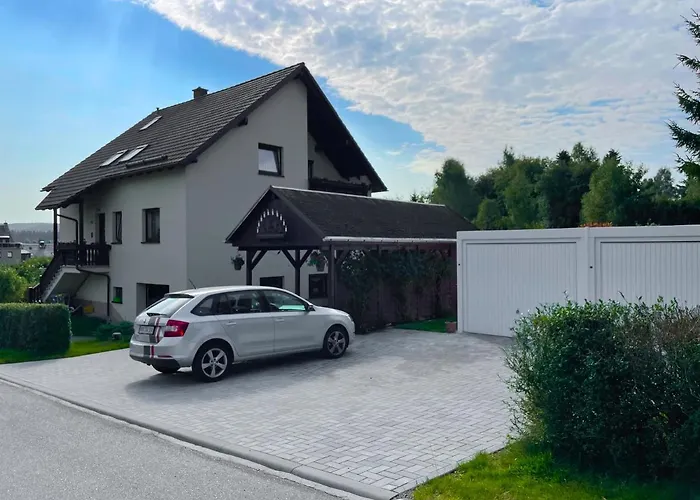 شقة In Ruhiger Waldrandlage Bärenstein